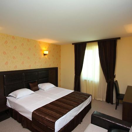 Siena House Hotell Sozopol Eksteriør bilde